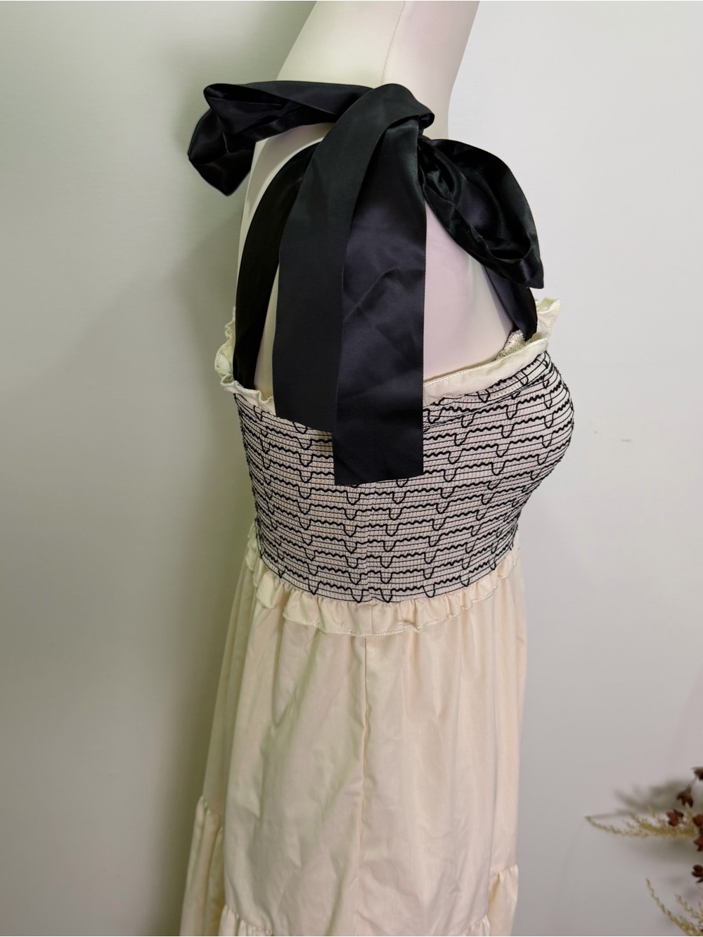 Smocked Bodice Tie-Shoulder Maxi Dress — Cream with Black Details Size Small - Picture 3 of 7